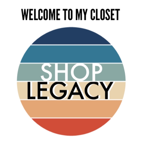 WELCOME MY CLOSET - Picture 1 of 3